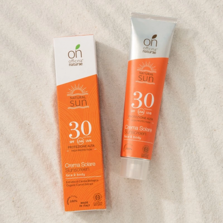 Crema solare protezione 30 ideale per chi ha la pelle molto chiara.